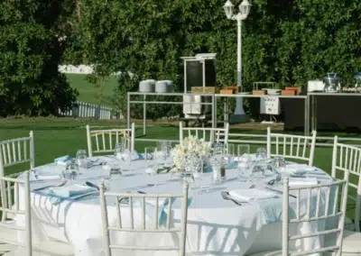 Table de réception extérieure